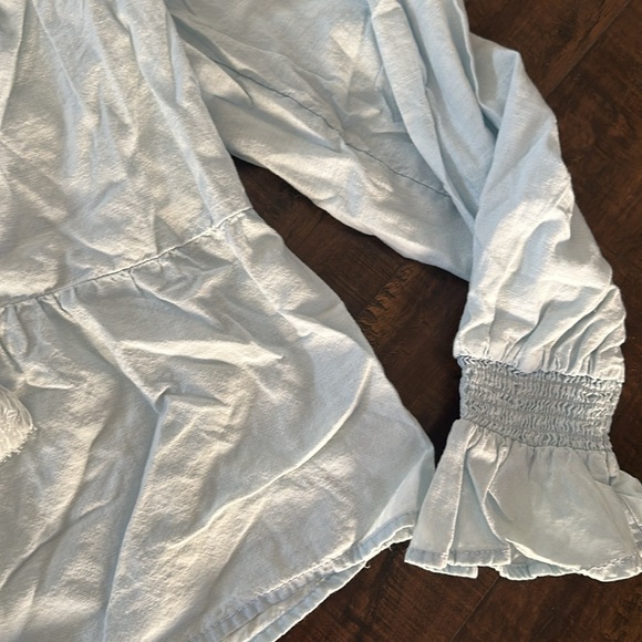 Aerie NWT Boho Style Top light blue size M - Picture 3 of 3